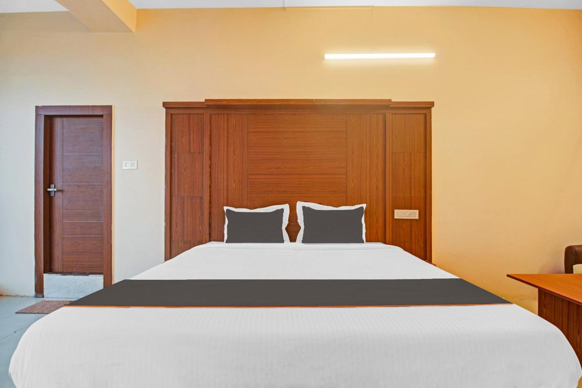 Super Collection O Hotel Aqua Villa Near Netaji Subhash Chandra Bose International Airport Gauripur  Екстер'єр фото
