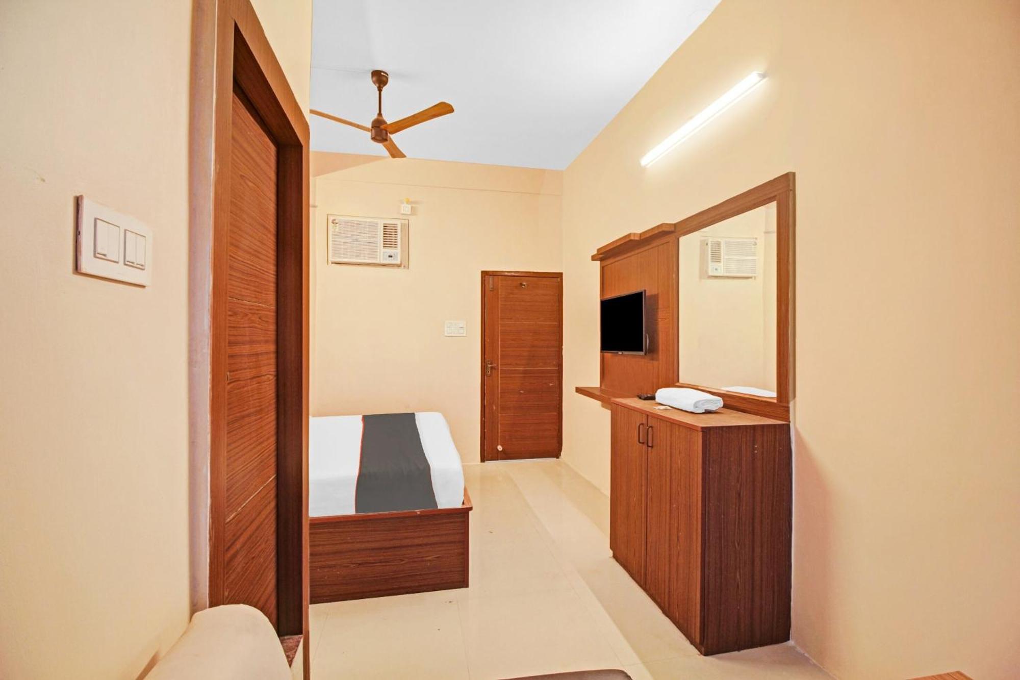 Super Collection O Hotel Aqua Villa Near Netaji Subhash Chandra Bose International Airport Gauripur  Екстер'єр фото